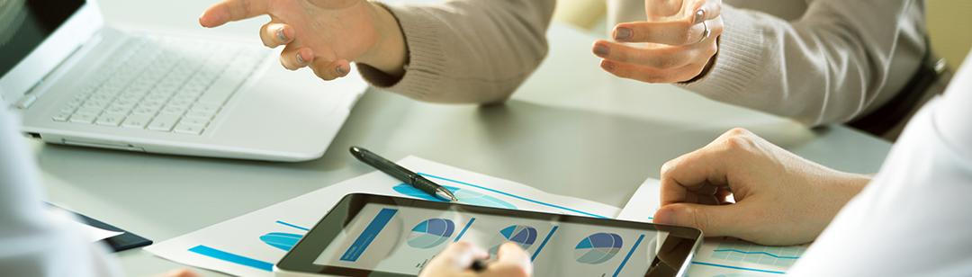 창의인재 양성 및 일자리창출 슬라이드 이미지